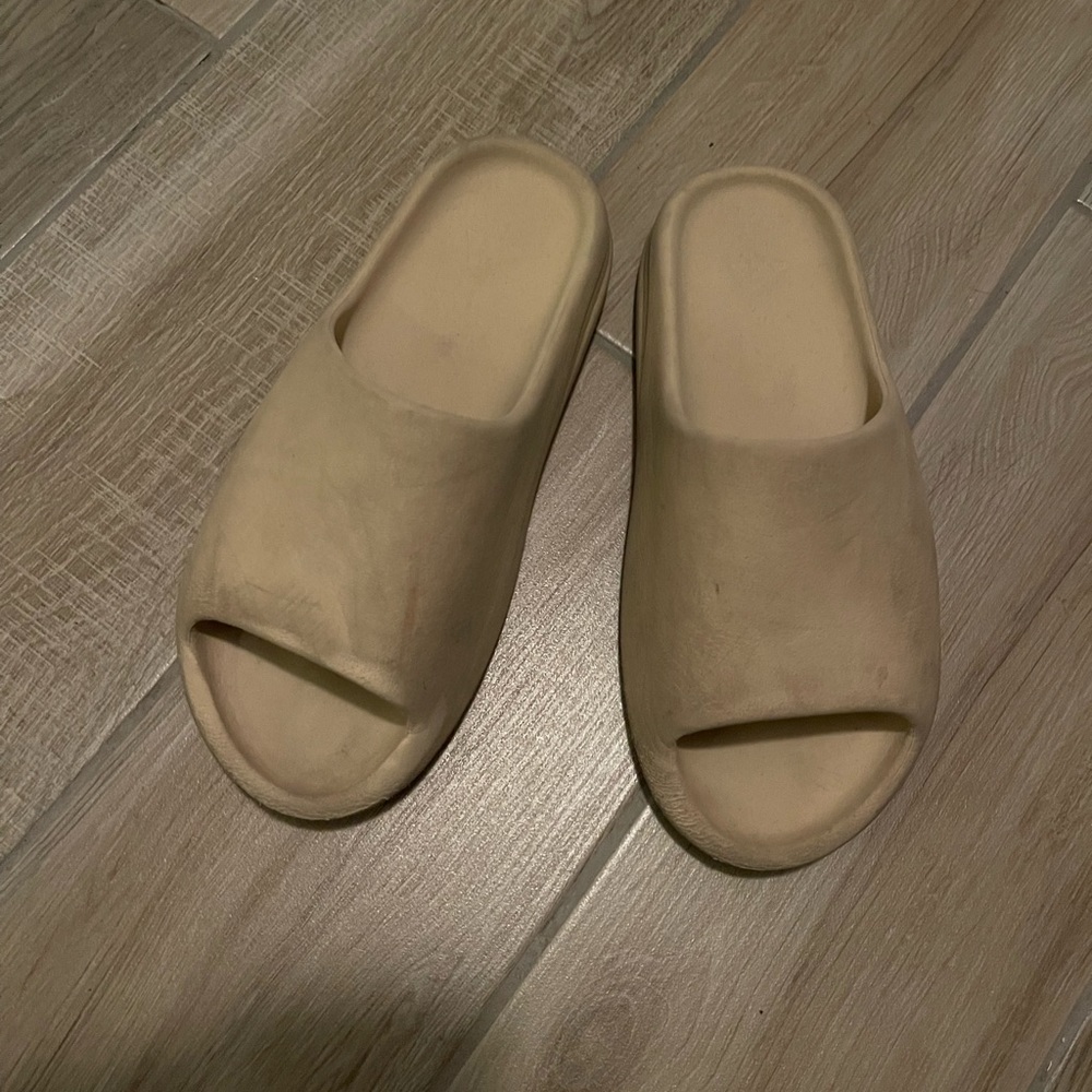 Yeezy Slides